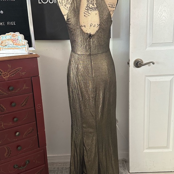 🆕Alexa B Nites Halter Gold Dress - Picture 10 of 16